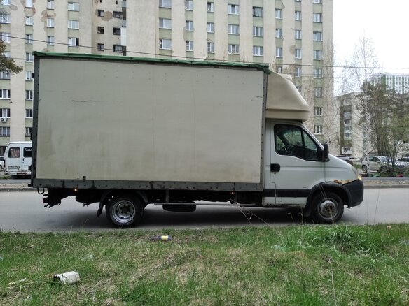 2007 Iveco Daily, белый, 1640000 рублей - вид 2