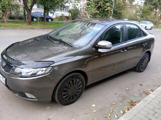 2010 Kia Cerato 6-speed II, золотистый, 725000 рублей, вид 2
