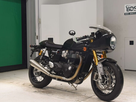2024 Triumph Thruxton, чёрный, 1400000 рублей, вид 3