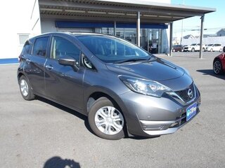 2020 Nissan Note II Рестайлинг, серый, 860000 рублей, вид 4