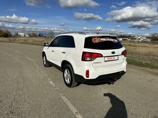 2013 Kia Sorento II Рестайлинг, белый, 1895000 рублей, вид 5