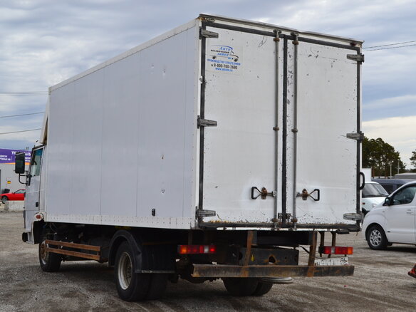 2008 TATA 613, белый - вид 3