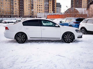 2011 Volkswagen Passat B7, белый, 1090000 рублей, вид 5