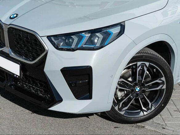 2026 BMW X2 xDrive25i II (U10), белый, 6700000 рублей - вид 4