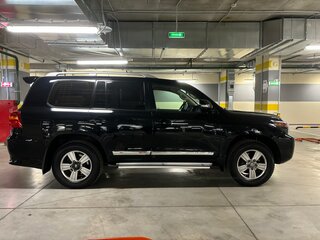2013 Toyota Land Cruiser 200 Series Рестайлинг 1, чёрный, 4150000 рублей, вид 4