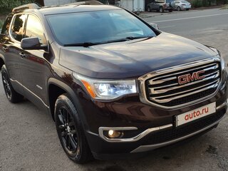 2018 GMC Acadia II, красный, 3000000 рублей, вид 4