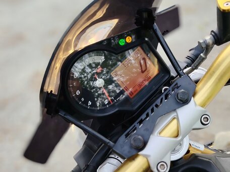 2008 Aprilia SL 750 Shiver, белый, 550000 рублей, вид 5