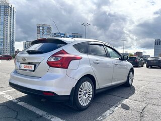 2011 Ford Focus III, серебристый, 900000 рублей, вид 1