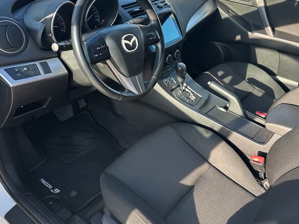2012 Mazda 3 II (BL) Рестайлинг, белый, 1355000 рублей - вид 16
