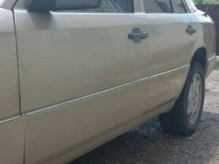 1989 Mercedes-Benz W124 260, золотистый, 245000 рублей, вид 5