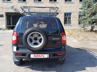 2011 Chevrolet Niva I Рестайлинг, чёрный, 550000 рублей, вид 3
