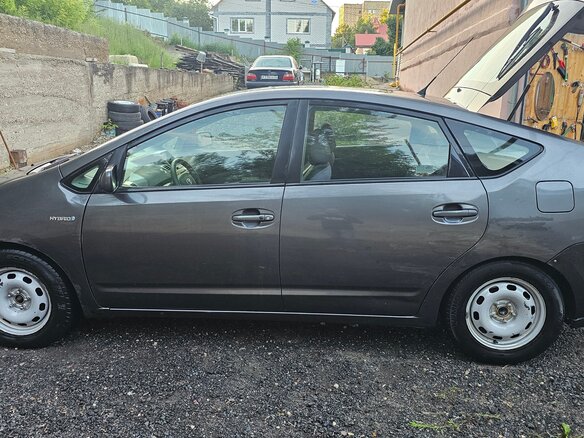 2008 Toyota Prius II Рестайлинг (XW20), серый, 630000 рублей - вид 5