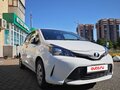 2016 Toyota Vitz III (XP130) Рестайлинг, белый, 900000 рублей - вид 1