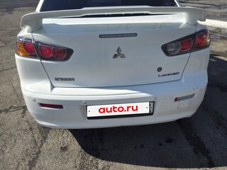2010 Mitsubishi Lancer X, белый, 800000 рублей, вид 4