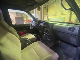 1995 Toyota Hilux Surf II Рестайлинг, чёрный, 480000 рублей, вид 5