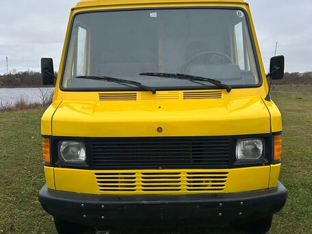 1987 Mercedes-Benz T1, жёлтый, 520000 рублей, вид 4