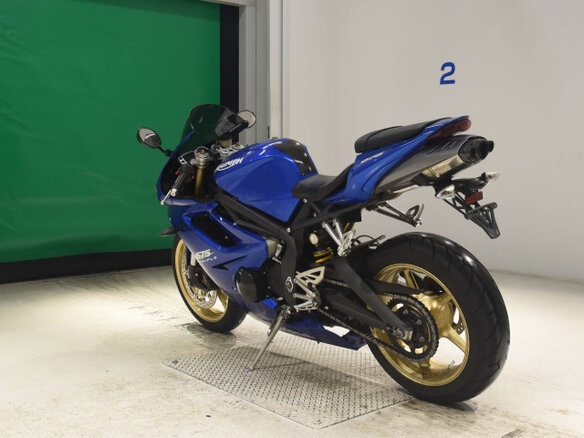 2011 Triumph Daytona 675, синий, 650000 рублей - вид 5