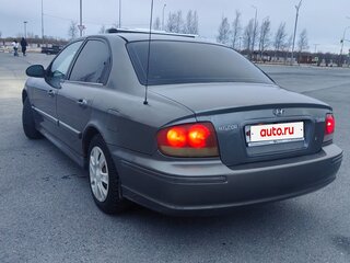 2001 Hyundai Sonata IV (EF) Рестайлинг, серый, 410000 рублей, вид 4