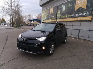 2017 Toyota RAV4 IV (XA40) Рестайлинг, чёрный, 2550000 рублей, вид 2