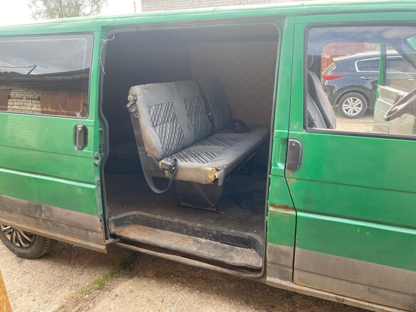 1992 Volkswagen Transporter T4, зелёный, 320000 рублей - вид 13