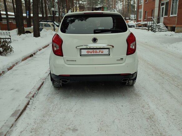 2014 SsangYong Actyon II Рестайлинг, белый, 1200000 рублей - вид 3