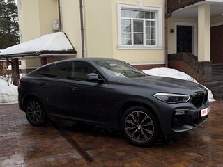 2020 BMW X6 40i III (G06), серый, 8000000 рублей, вид 3