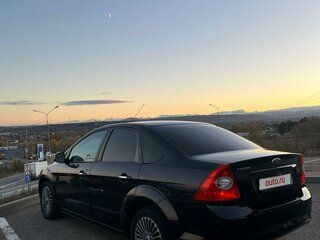 2011 Ford Focus II Рестайлинг, чёрный, 900000 рублей, вид 2
