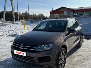 2011 Volkswagen Touareg II, коричневый, 1750000 рублей, вид 1