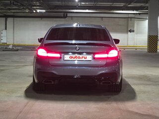 2017 BMW 5 серии 540i xDrive VII (G30/G31/G38), серый, 4400000 рублей, вид 2