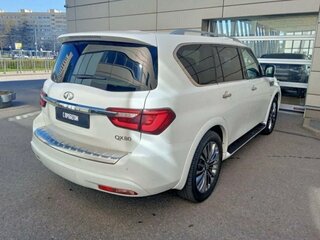 2018 Infiniti QX80 I Рестайлинг 2, белый, 4300000 рублей, вид 5