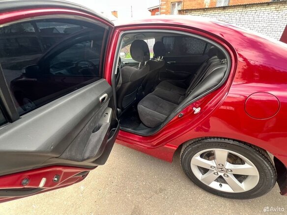 2006 Honda Civic VIII, красный, 720000 рублей - вид 13