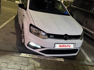 2018 Volkswagen Polo V Рестайлинг, белый, 1500000 рублей, вид 2