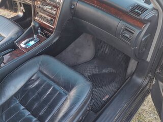 1995 Audi A8 I (D2), зелёный, 650000 рублей, вид 3