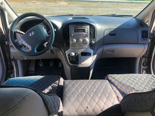 2011 Hyundai H-1 6-speed II, серебристый, 1700000 рублей, вид 5