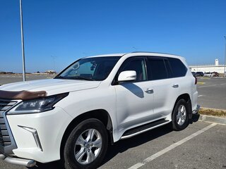 2016 Lexus LX 450d III Рестайлинг 2, белый, 6000000 рублей, вид 4