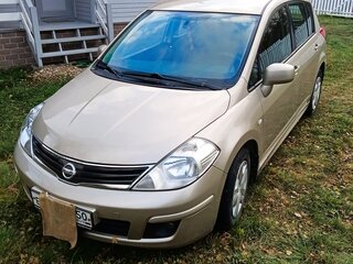 2011 Nissan Tiida I Рестайлинг, бежевый, 880000 рублей, вид 2