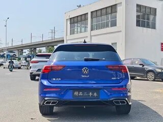 2021 Volkswagen Golf VIII, синий, 1885000 рублей, вид 5