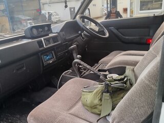 1993 Mitsubishi Delica III, белый, 820000 рублей, вид 5
