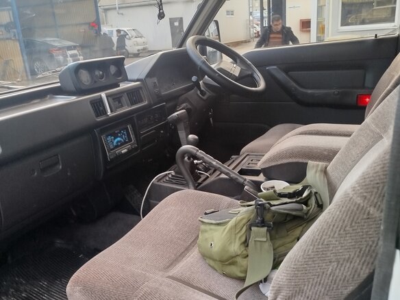 1993 Mitsubishi Delica III, белый, 820000 рублей - вид 4