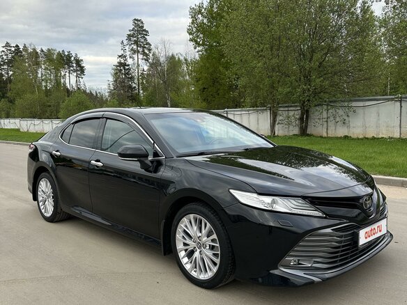 2021 Toyota Camry VIII (XV70), чёрный, 3550000 рублей - вид 5