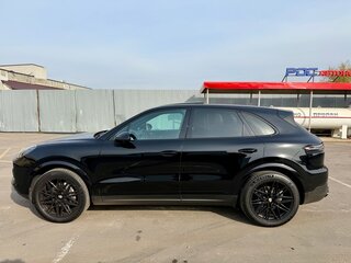 2020 Porsche Cayenne III, чёрный, 6200000 рублей, вид 2