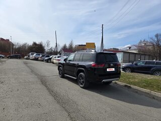 2021 Toyota Land Cruiser 300 Series, чёрный, 14300000 рублей, вид 4