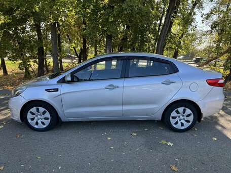 2012 Kia Rio III, серебристый, 790000 рублей, вид 3