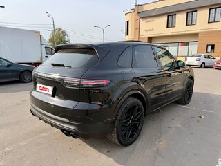 2020 Porsche Cayenne III, чёрный, 6200000 рублей, вид 5