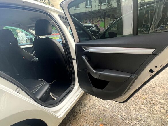 2014 Skoda Octavia III (A7), белый, 1350000 рублей - вид 11