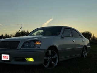 2001 Toyota Crown XI (S170), белый, 1400000 рублей, вид 1