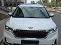 2020 Kia Carnival IV, белый, 2290000 рублей - вид 1