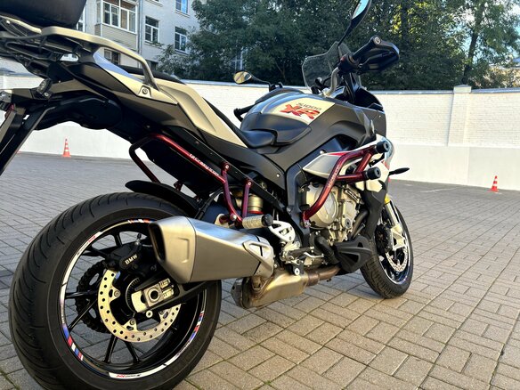 2017 BMW S 1000 XR, серый, 950000 рублей - вид 10