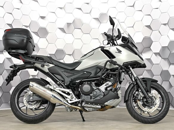 2025 Honda NC 750X, серый, 1299000 рублей - вид 2