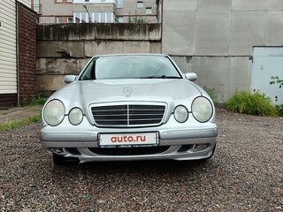 2001 Mercedes-Benz E-Класс 200 II (W210, S210) Рестайлинг, серый, 700000 рублей, вид 2